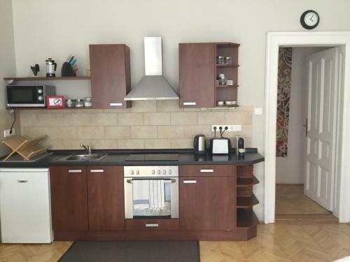 Broadway Gem Apartment