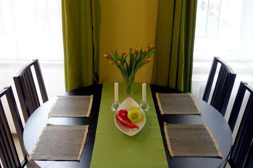 Vivid Rozsa Apartment