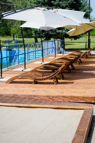 Sziks�sf�rd? Strand �s Kemping