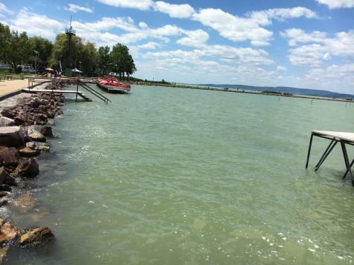 Fony�d Beach Apartment