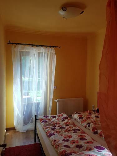 Apartamento Etyek Rustic Home