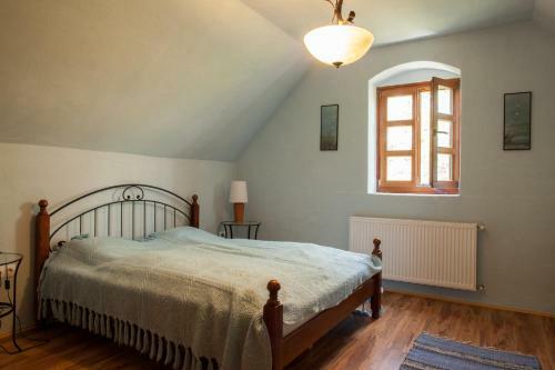 Hostal Di�f�s Vend�gh�z