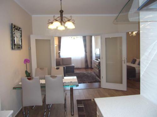 Ametiszt Apartman