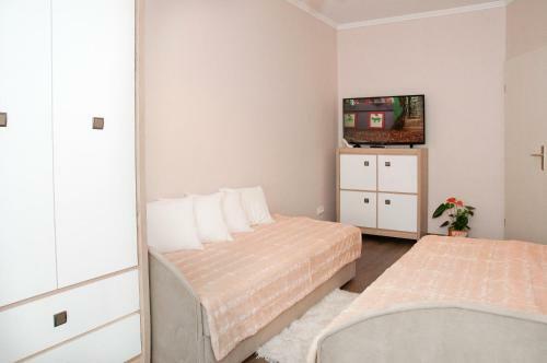 Ametiszt Apartman