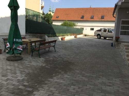 Hostal Avas Apartman