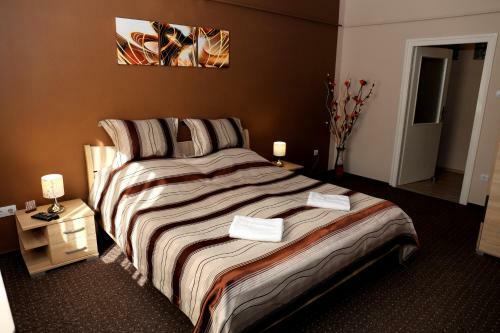 Ad�l Apartman