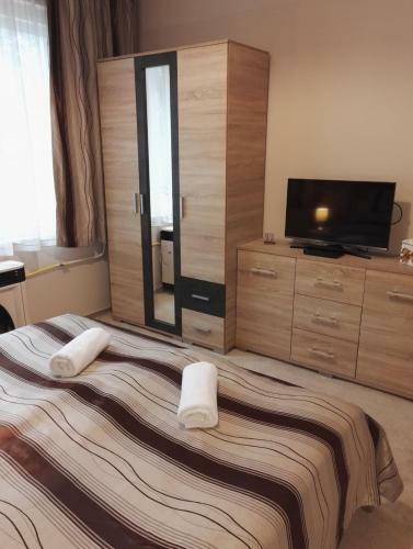 Ad�l Apartman
