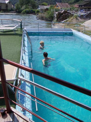 Hostal Pensiunea Lucian
