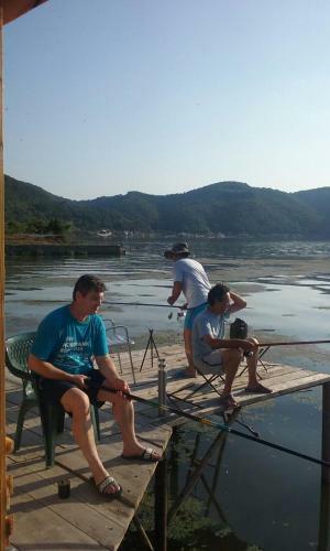 Hostal Pensiunea Lucian