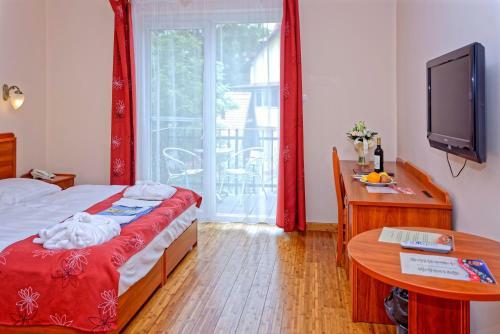 Fried Castle Hotel Resort