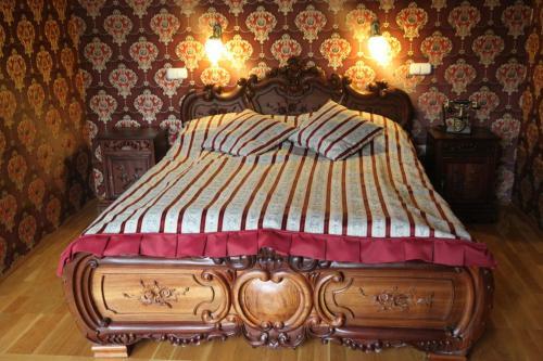 Fried Castle Hotel Resort