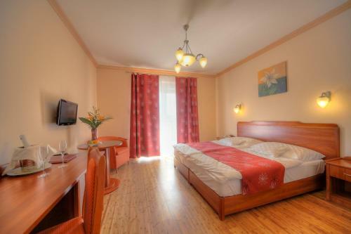 Fried Castle Hotel Resort