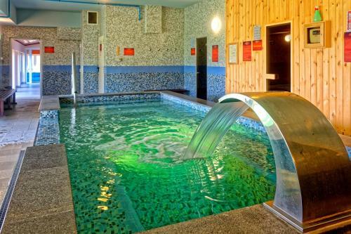 Fried Castle Hotel Resort
