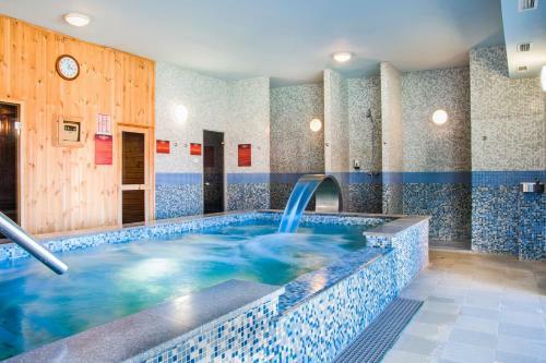 Fried Castle Hotel Resort