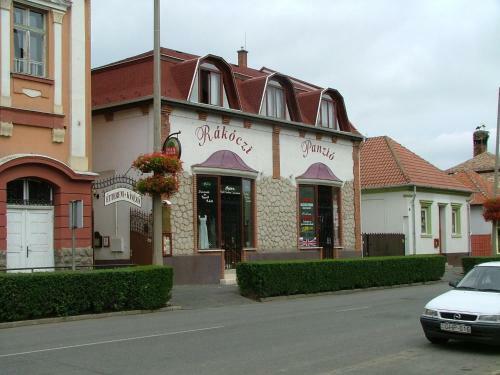 Hotel R�k�czi