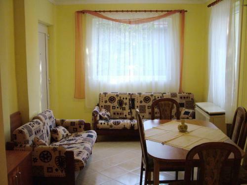 Apartamento Csereszny�skert Vend�gh�z