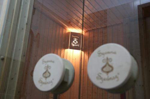 Zs�lyaliget Hotel