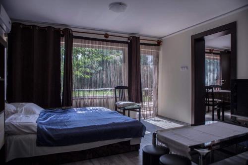 Hostal Meszaros Apartman