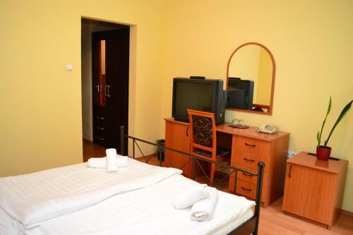 Ez�stfeny? Hotel