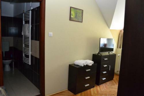 Ez�stfeny? Hotel