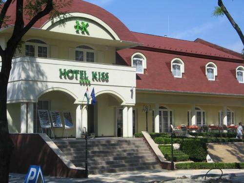 Hotel Kiss