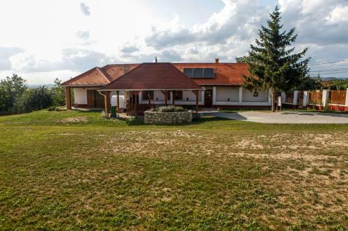 Hostal Katica Vend�gh�z