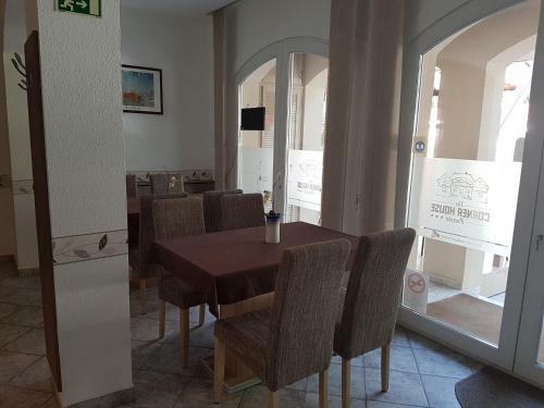 Hostal The Corner House Panzi�