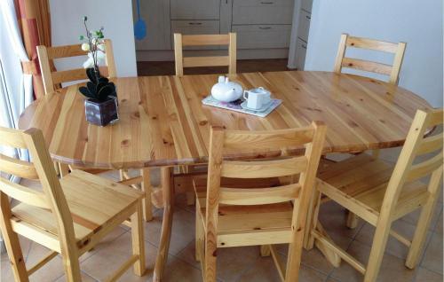Two-bedroom Holiday Home In Szolad