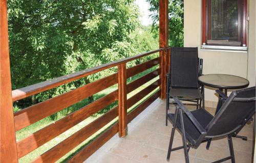 Four-bedroom Holiday Home In Szolad