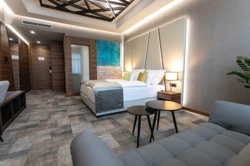Artis Boutique Hotel