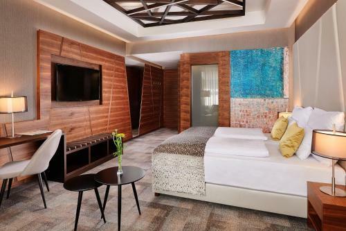 Artis Boutique Hotel