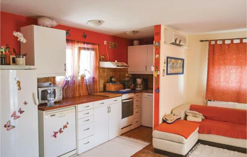 Three-bedroom Holiday Home In Szentendre