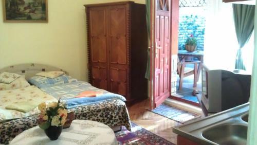 Kitty Apartman