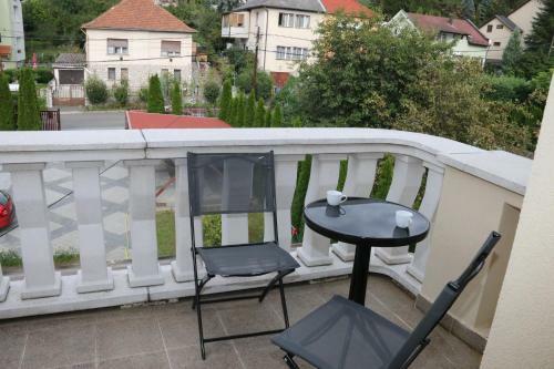 Hostal Aradi Vend�gh�z