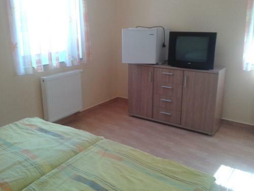 Hostal Hat�rmenti Vend�gh�z