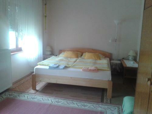 Erd�sz Lak
