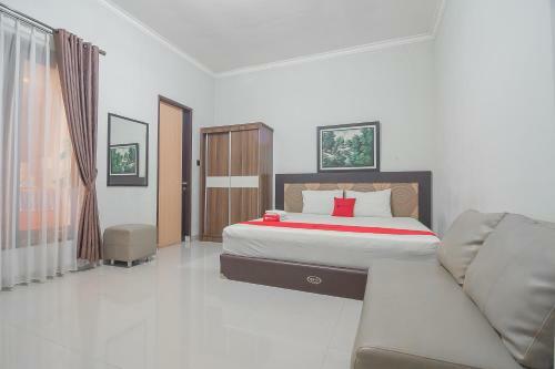 Hostal Reddoorz Syariah Plus @ Banjarbaru 2