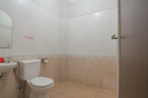Hostal Reddoorz Syariah Plus @ Banjarbaru 2