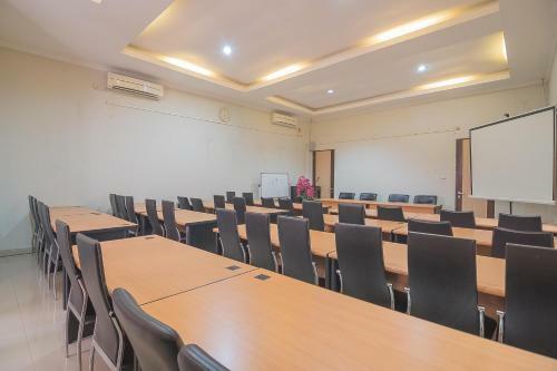 Hostal Reddoorz Syariah Plus @ Banjarbaru 2