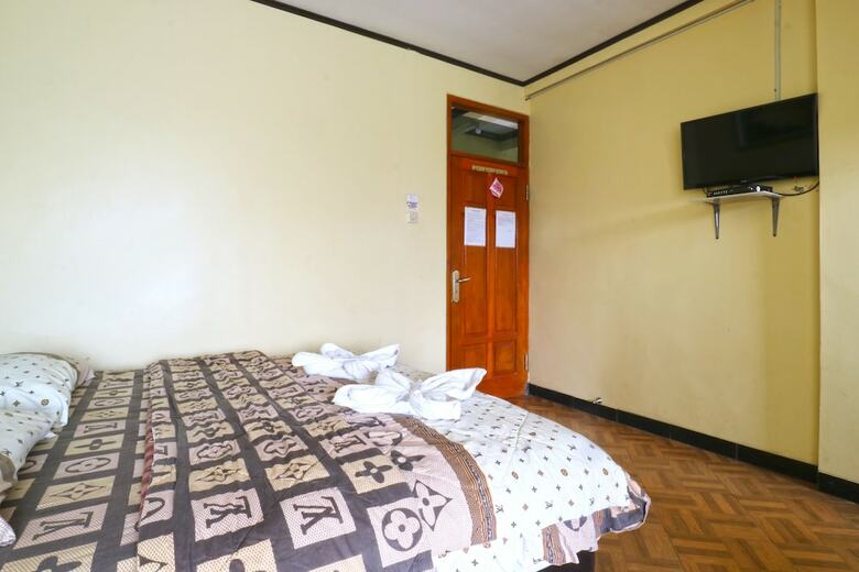 Aries Biru Hotel & Villa
