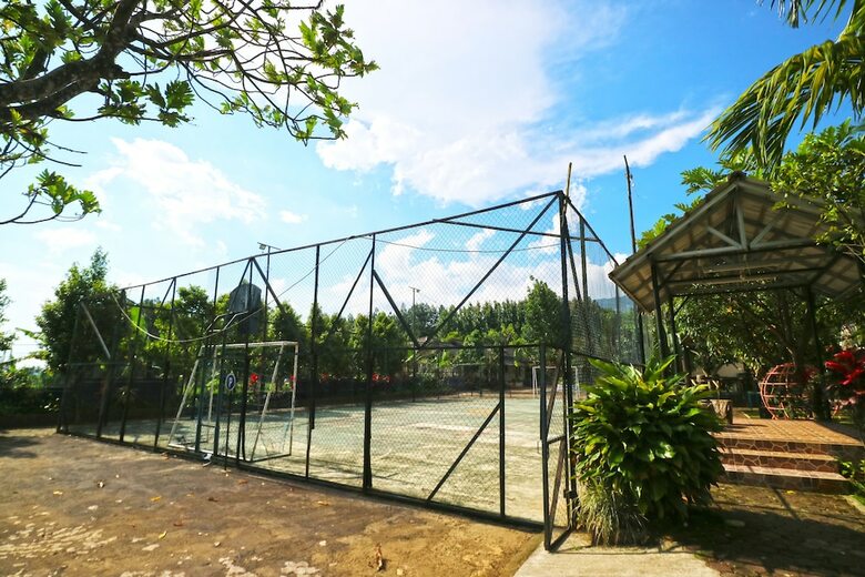 Aries Biru Hotel & Villa