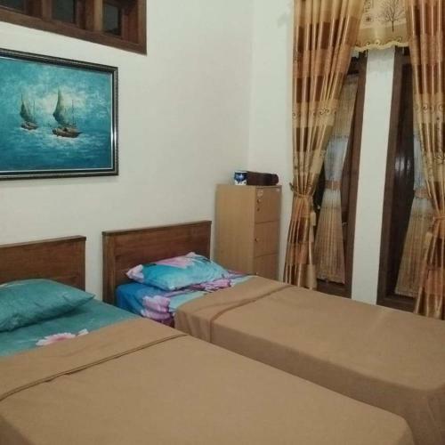 Hostal Arrys Watukarung Surfcamp