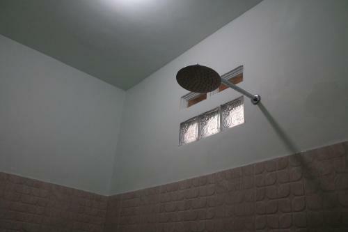 Hostal Arrys Watukarung Surfcamp