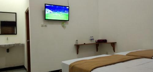 Hostal Arrys Watukarung Surfcamp