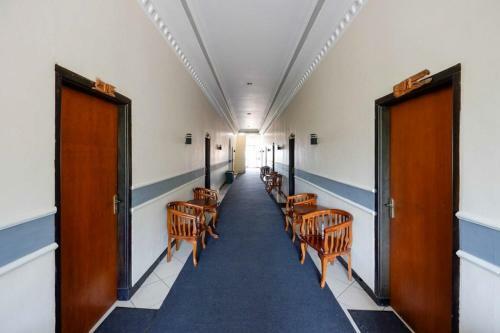 Hotel Reddoorz Plus @ Kartini Beach Jepara