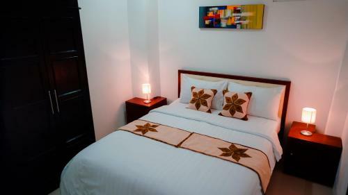 Marina Seaview Apartments