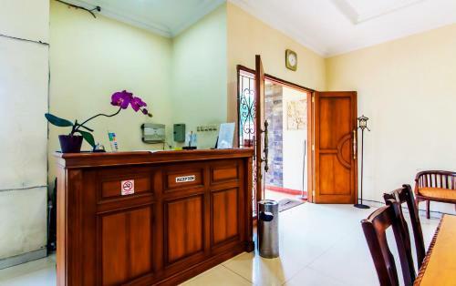 Hostal Puri Bernadi Guest House