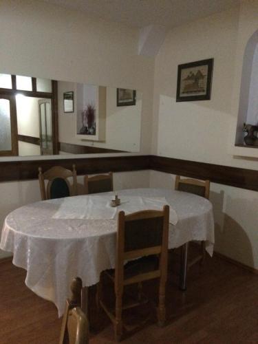 Hostal Pensiunea Diana