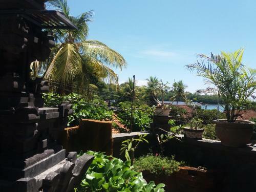 Hostal Kembar Inn Padangbai
