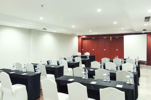 Grand Hatika Hotel